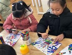 手型创意画图片